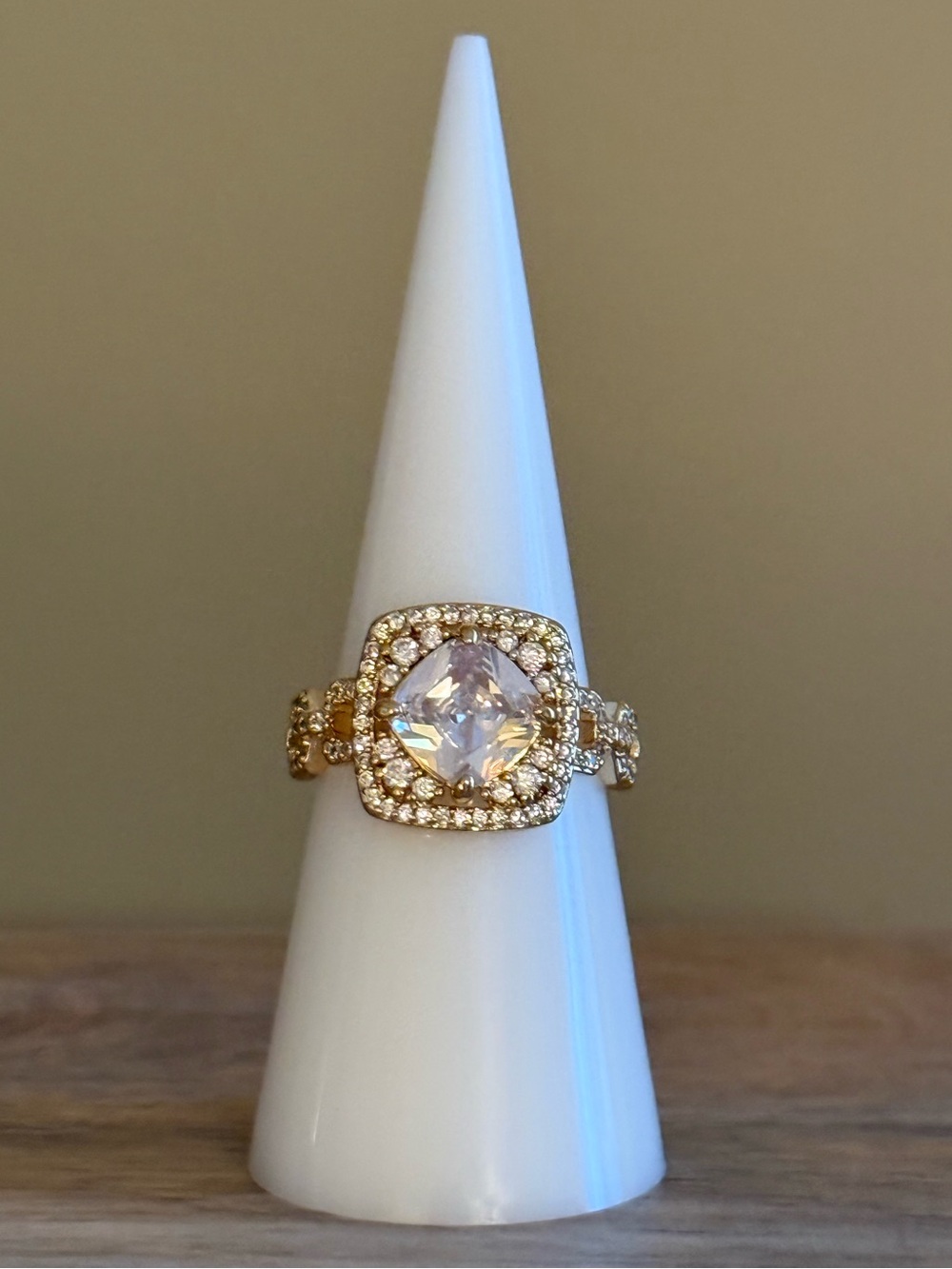 Bomb Party OG Ring “Pretty Little Power Move”  Size 7. Brand New!